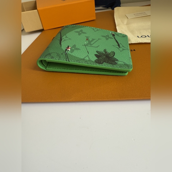 Louis Vuitton Green Slender Wallet - Picture 7 of 11